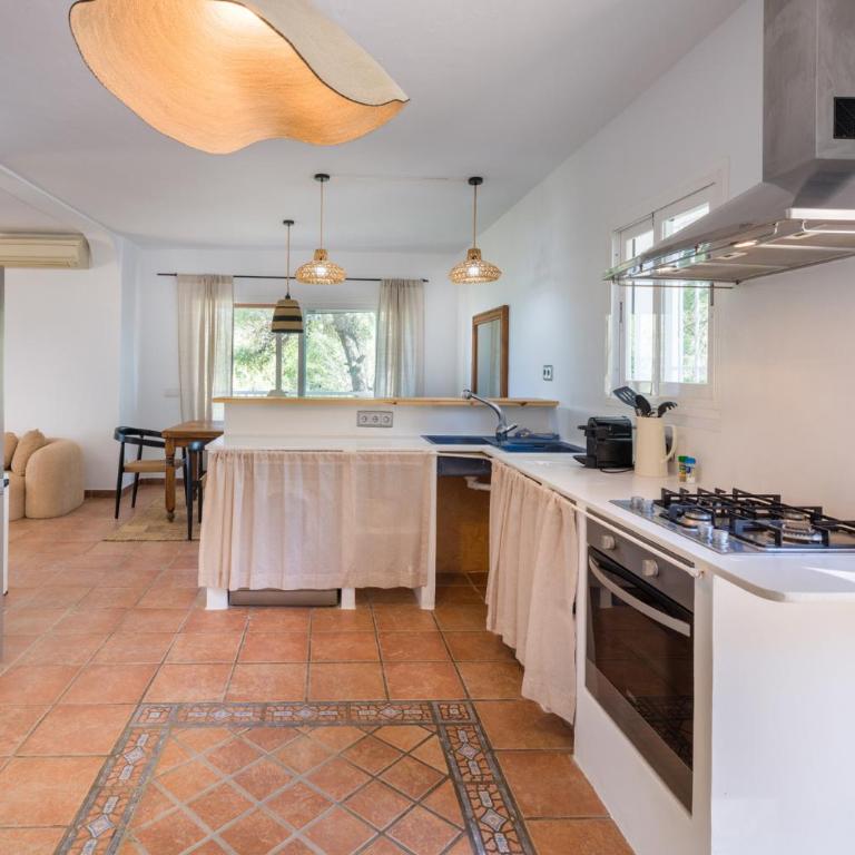 Can Rafalet Casa y piscina cerca de Cala Vadella - Casa - 17