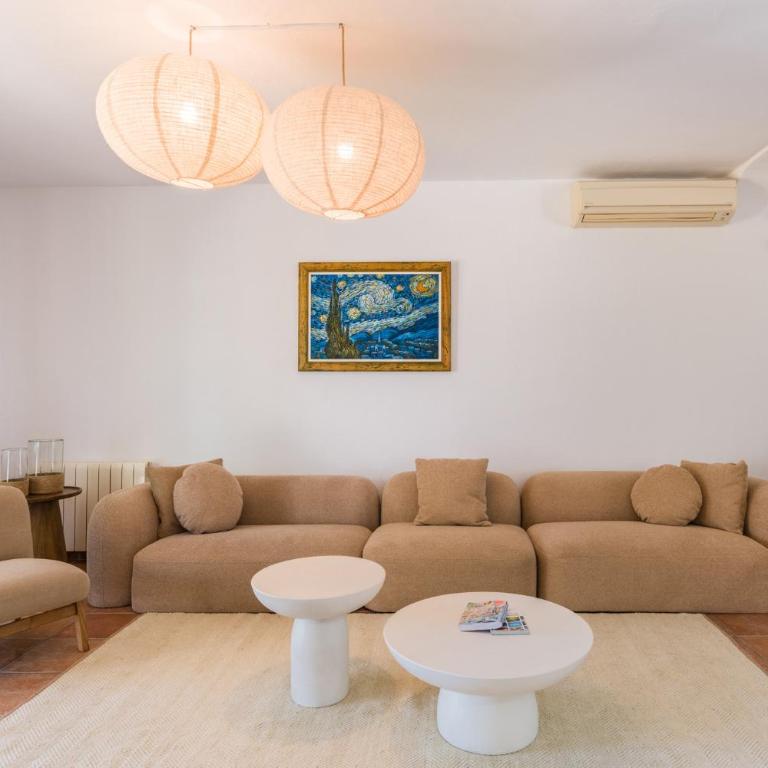 Can Rafalet Casa y piscina cerca de Cala Vadella - Casa - 9