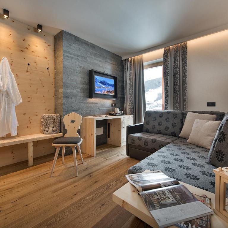 Hotel Roberta Alpine Adults only - Suite with Mountain View - 7