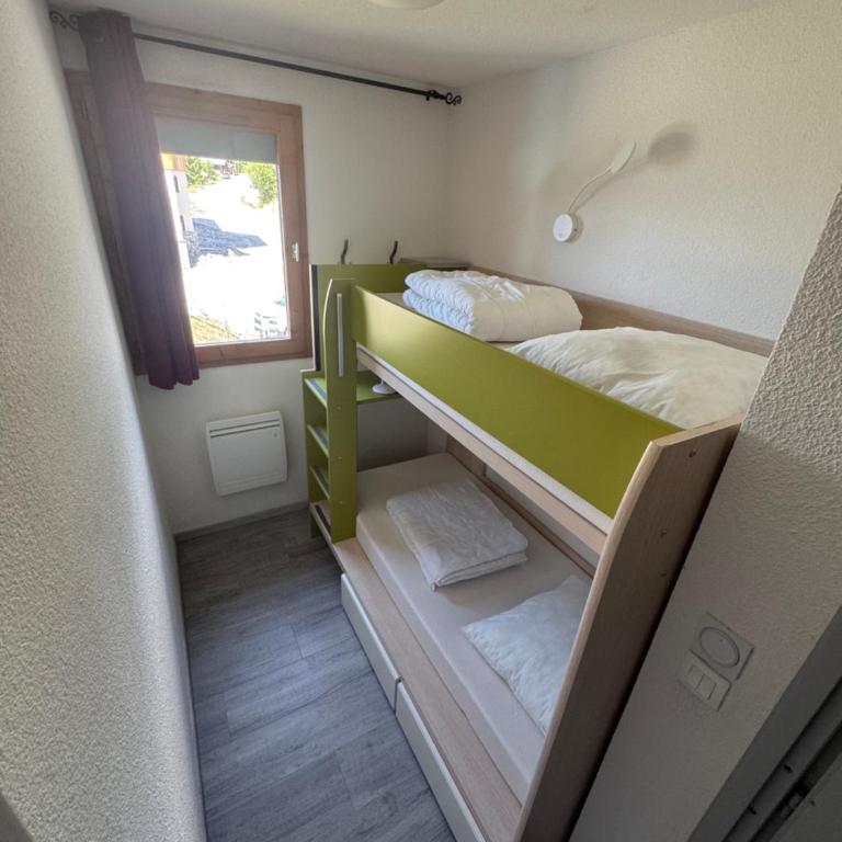 Appart SFL 1650m - Appartement 2 Chambres - 13