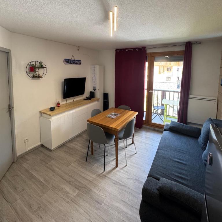 Appart SFL 1650m - Appartement 2 Chambres - 9
