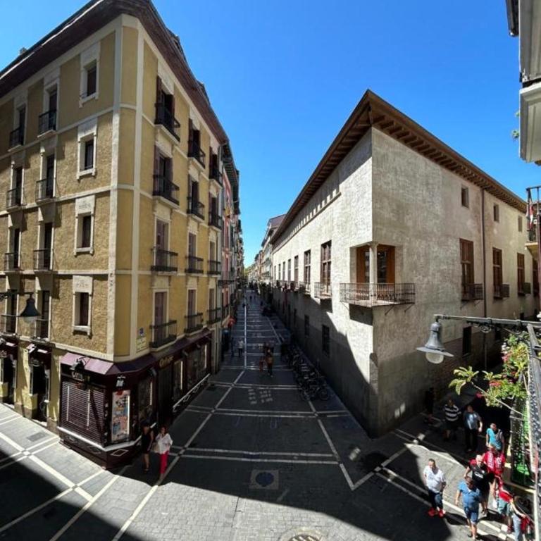 SanSat - One-Bedroom Apartment - 3