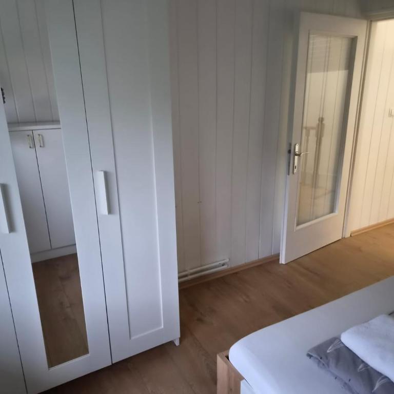 Apartments Rainbow - Apartment mit 2 Schlafzimmern und Terrasse - 10