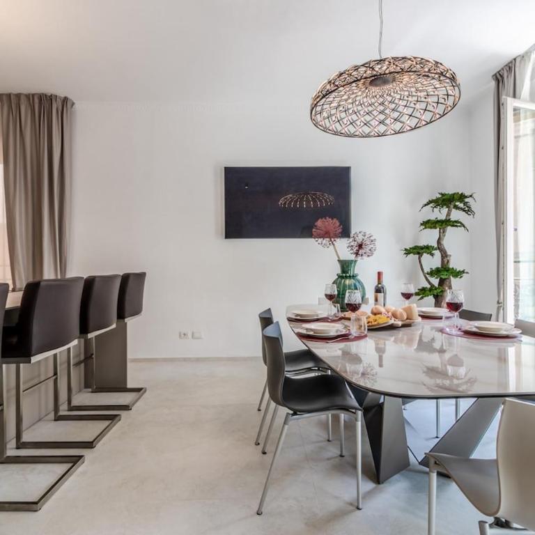 Rizzoli Luxury Towers View Apartment Bologna - Suite Appartamento con 3 Camere da Letto - 55