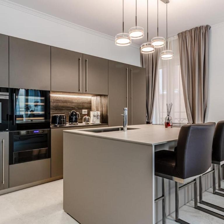 Rizzoli Luxury Towers View Apartment Bologna - Suite Appartamento con 3 Camere da Letto - 58