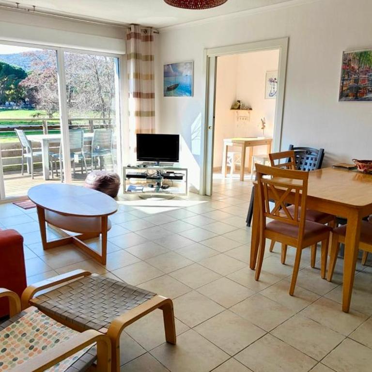Appartement spacieux avec piscine - Appartement - 3