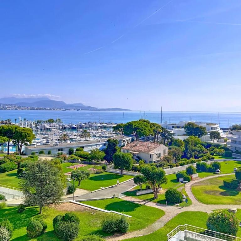 French Riviera Loft Panoramic Sea View, Beachfront - Loft - 25