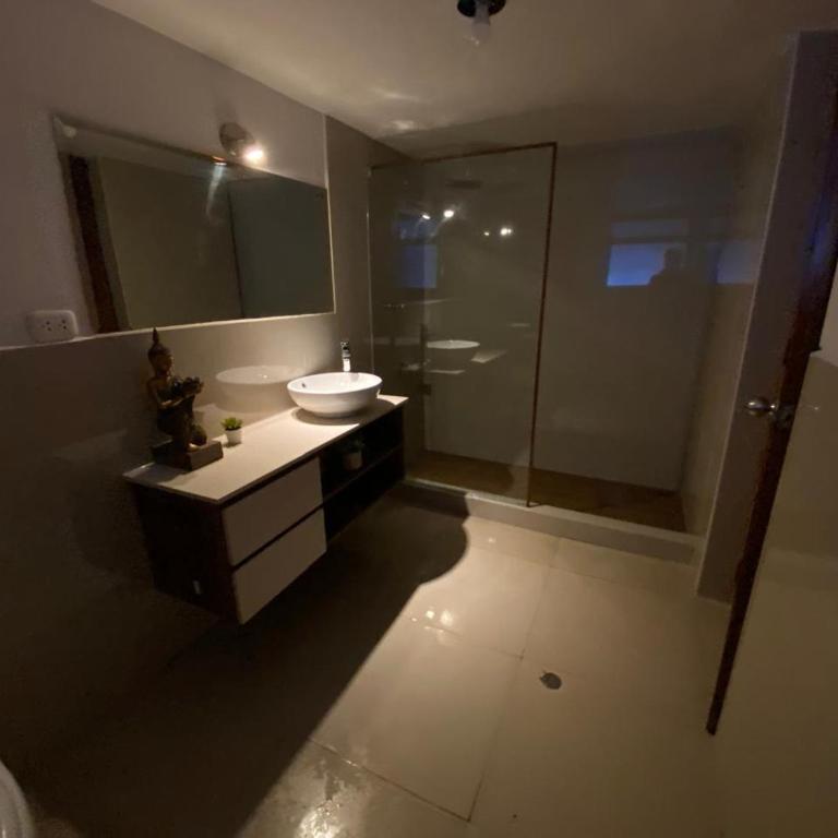 Q'oñi House - Family Room with Private Bathroom - 5
