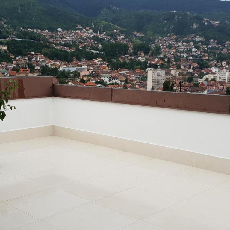360 View - Four-Bedroom House - 2