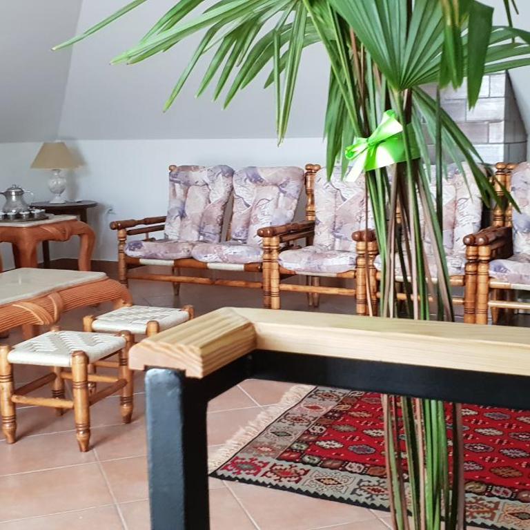 360 View - Four-Bedroom House - 7
