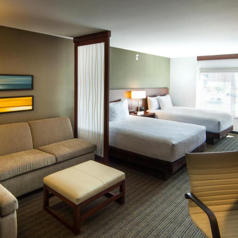 Hyatt Place Tijuana - Queen Room with Two Queen Beds and Sofa Bed - 1