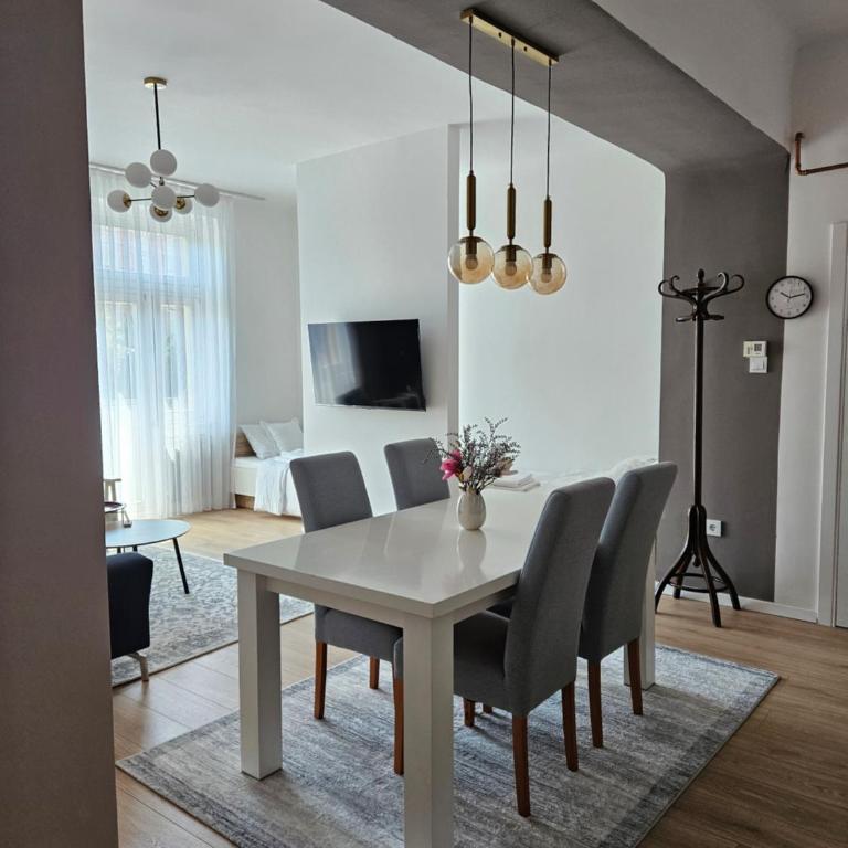TheDozo - 1BDR Modern, Central, Newly Renovated - Apartman sa 2 Spavaće Sobe - 13