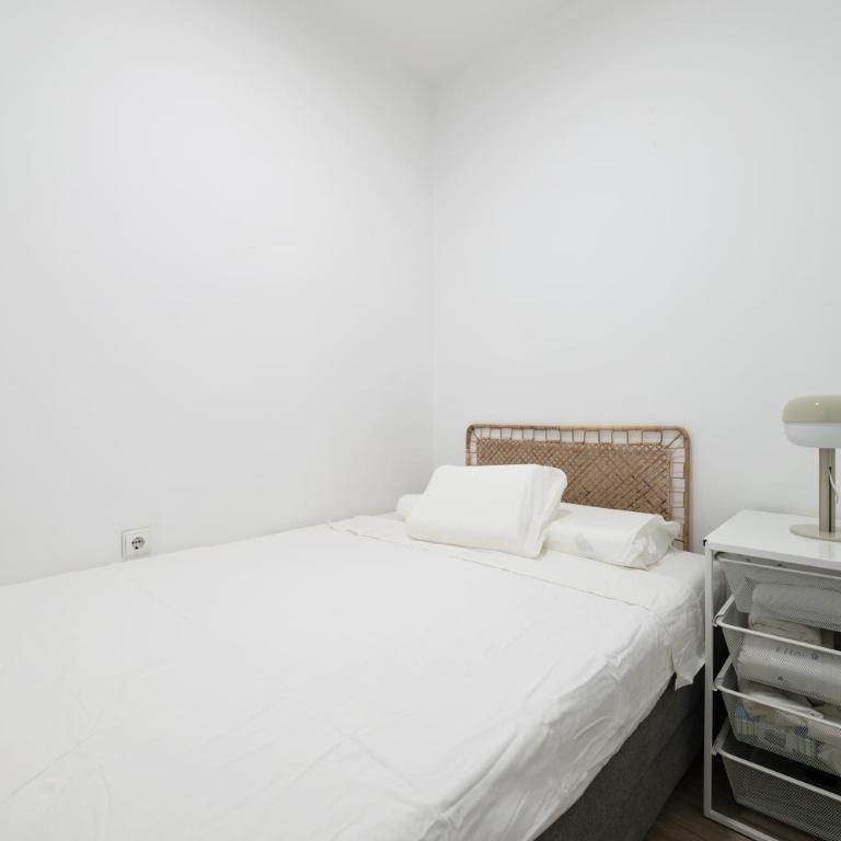 CRR4 Malasaña Chamberi 3 small bedroom - Apartamento de 1 dormitorio - 24