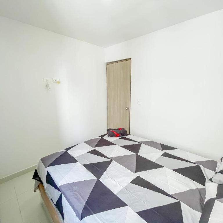Apartamento Acogedor Cerca de la Playa y Zonas Turísticas - Three-Bedroom Apartment - 17