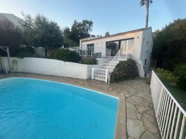 Villa aux Issambres, 4 chambres, piscine, climatisation - Villa avec Piscine Privée - 3