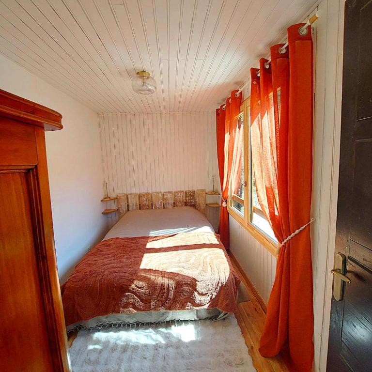 Chez Mamette & Papette - Chartreuse Chalet - Three-Bedroom Chalet - 32