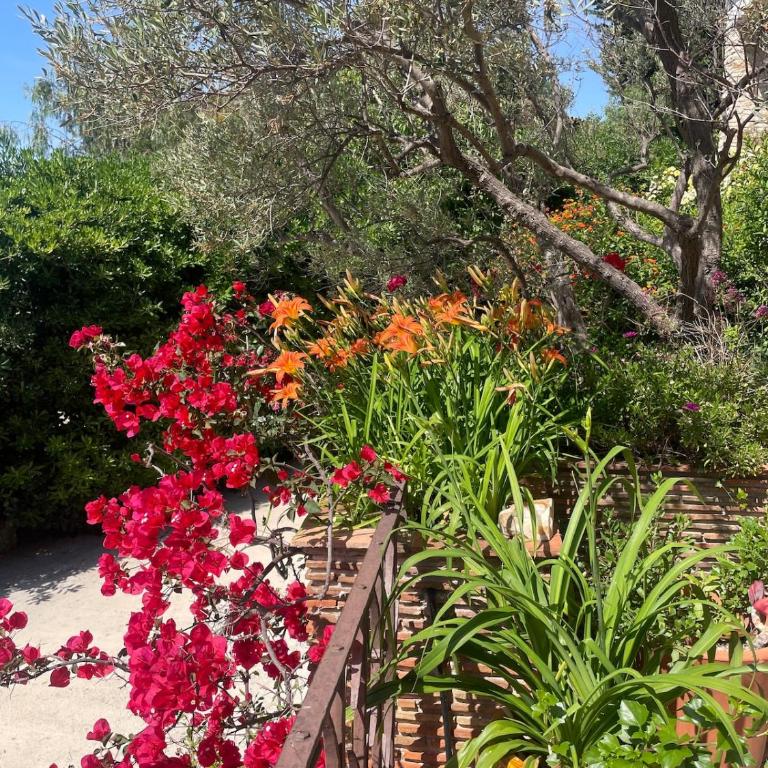 Quiet villa in a green setting - Villa - 16