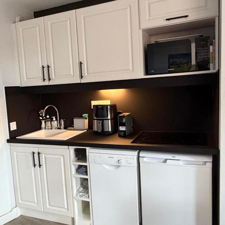 Appartement vue mer et pieds dans l'eau - Apartment mit 1 Schlafzimmer - 32