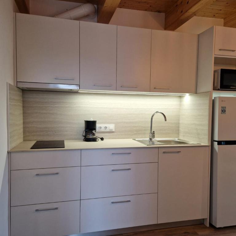 Camping Clarà - Estudio - 9