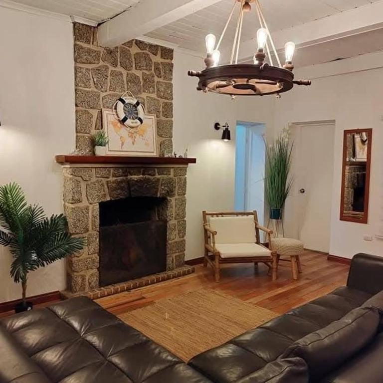 Gran casa con tinaja a pasos de la playa - Three-Bedroom House - 13