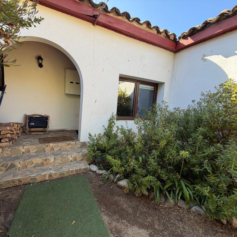 Gran casa con tinaja a pasos de la playa - Three-Bedroom House - 36