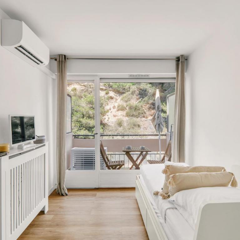 Cosy & Quiet studio with AC and Balcony with a view of nature - Apartment mit 1 Schlafzimmer - 4