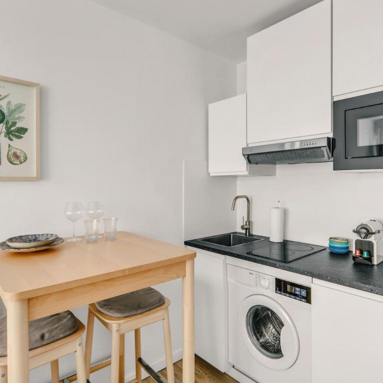 Cosy & Quiet studio with AC and Balcony with a view of nature - Apartment mit 1 Schlafzimmer - 11