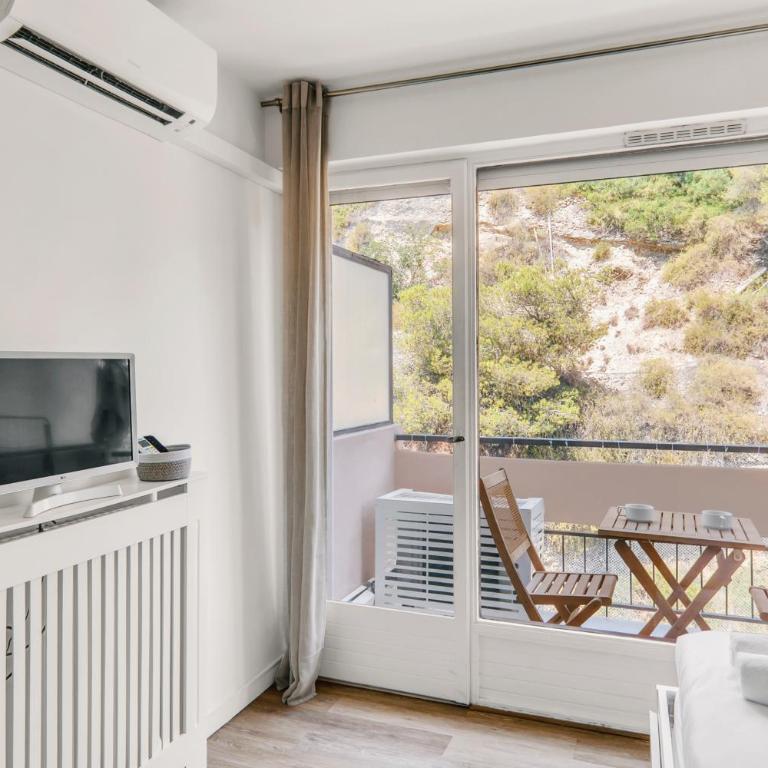 Cosy & Quiet studio with AC and Balcony with a view of nature - Apartment mit 1 Schlafzimmer - 12