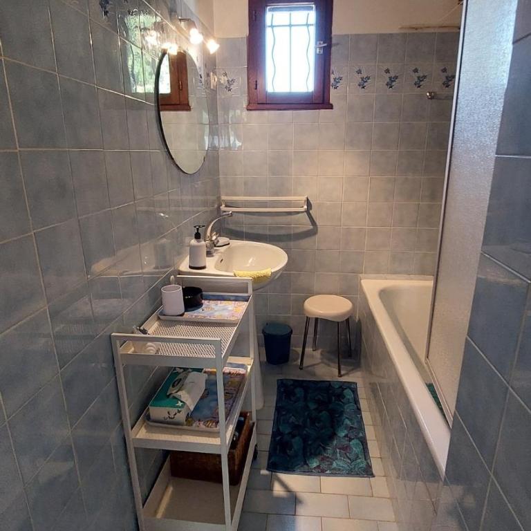 2-star rated air-conditioned house with garden - Maison 3 Chambres - 4