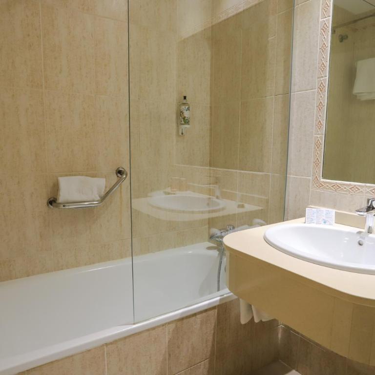 Hotel Oasis - Habitación Romántica - 6