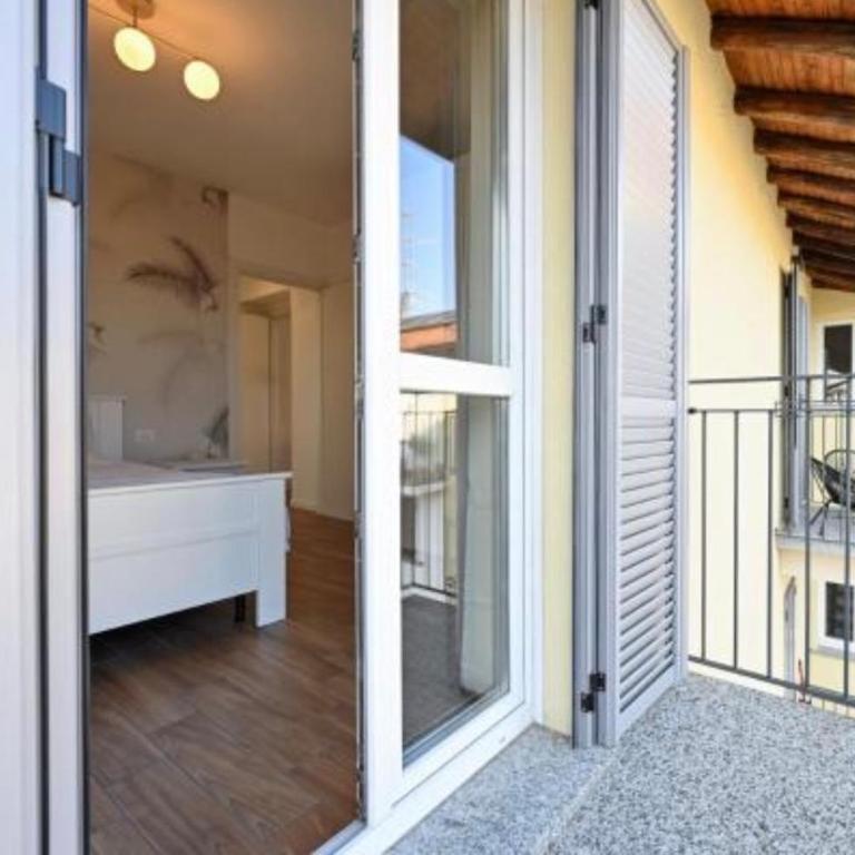 Lora luxury suite 4, free private parking, self check-in, air conditioner - One-Bedroom Apartment - 2