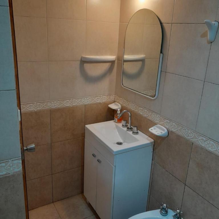 Mauricio - One-Bedroom Apartment - 16