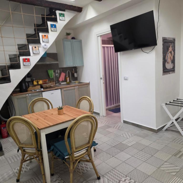 al centro di napoli accanto al Crist0 velato - Appartamento con 1 Camera da Letto - 23