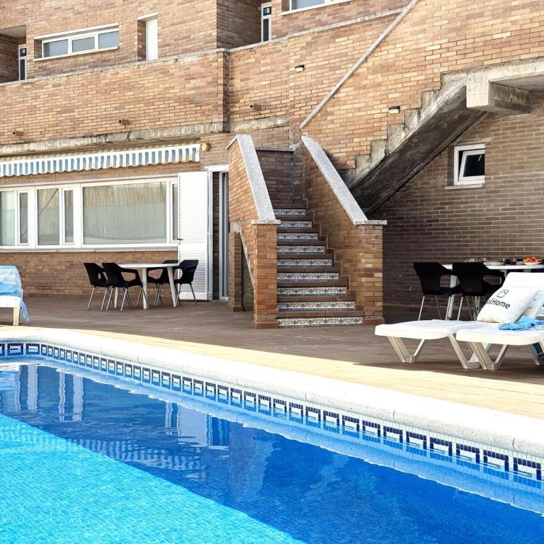Apartamento Manel 11: Piscina y a 5 Minutos de la Playa en Torroella de Montgrí - HISP-7-22 - Apartment - 3