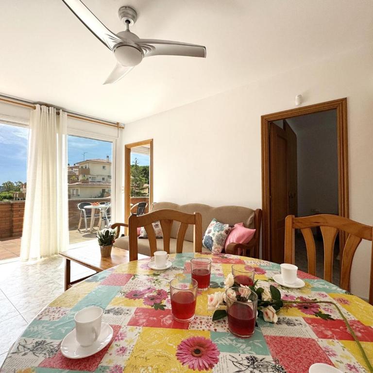 Apartamento Manel 11: Piscina y a 5 Minutos de la Playa en Torroella de Montgrí - HISP-7-22 - Apartment - 15