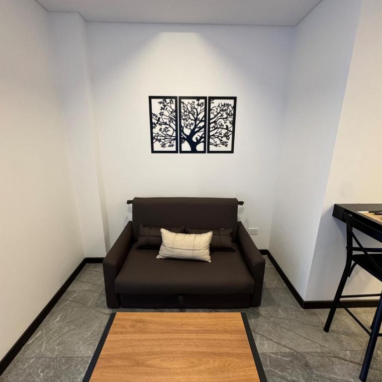 Luxury and Comfort Modern Apartment with Unique Touches - One-Bedroom Apartment - 18