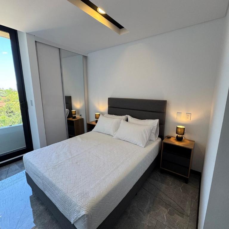 Luxury and Comfort Modern Apartment with Unique Touches - One-Bedroom Apartment - 37