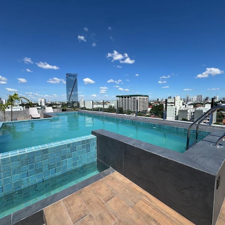 Experience Luxury in the Heart of Santa Cruz - One-Bedroom Apartment - 2