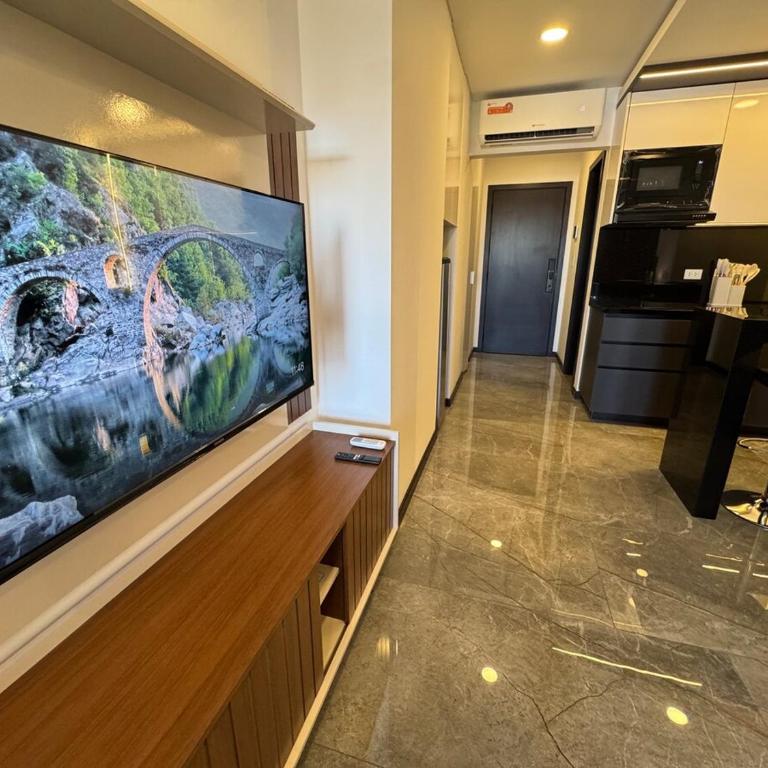 Experience Luxury in the Heart of Santa Cruz - One-Bedroom Apartment - 30