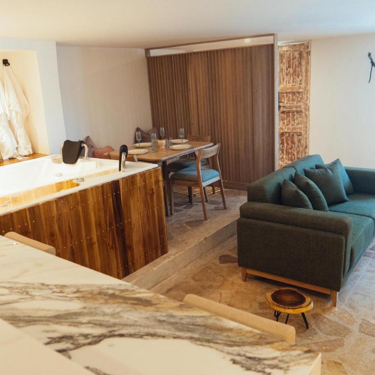Santo Domingo Grand Stay - Four-Bedroom Deluxe Apartment - 6