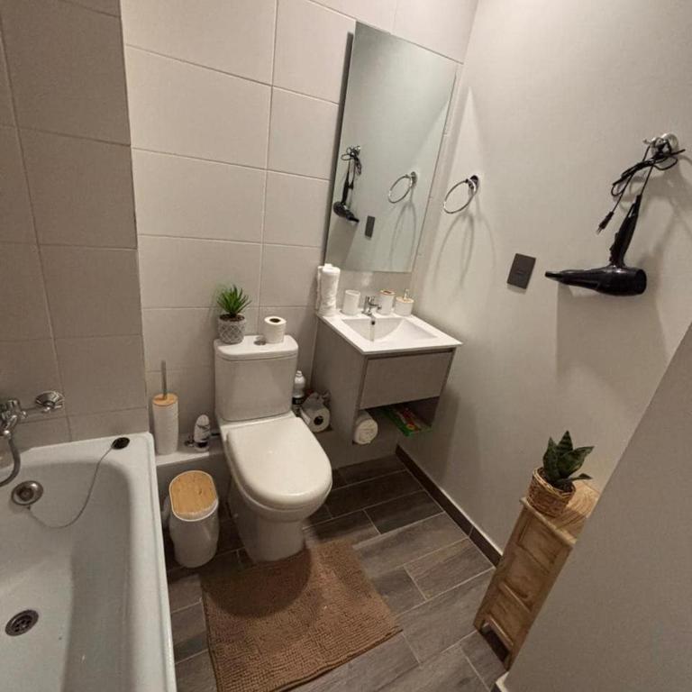 Hermoso departamento en Ñuñoa a pasos del metro - One-Bedroom Apartment - 3