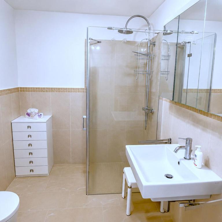 Lake View Apartment in Luino for 4 - Appartamento con 1 Camera da Letto - 14