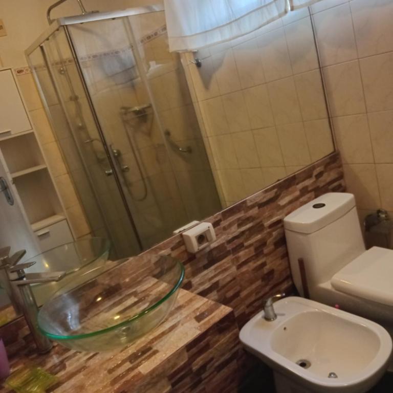 LodeSu - Four-Bedroom House - 13