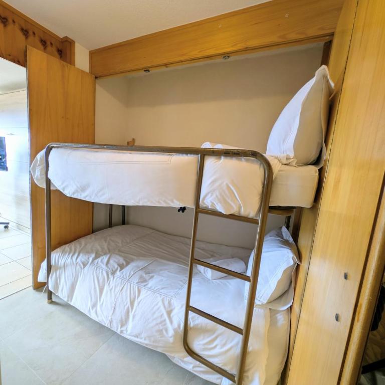 Studio Ski-in Ski-out a une minute des télécabines avec vue panoramique sur les alpes - Two-Bedroom Apartment - 38