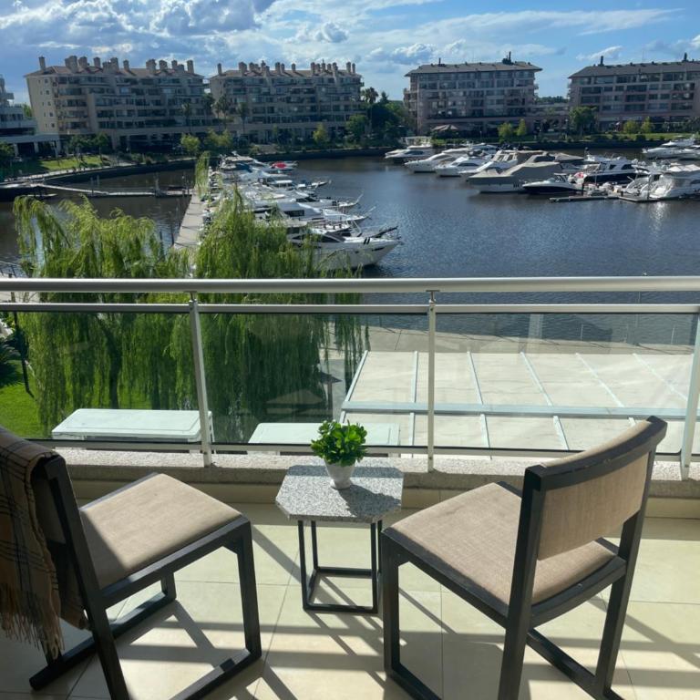 CONDOMINIOS DE BAHIA GRANDE NORDELTA Tigre - Apartamento de 1 dormitorio con vistas al lago - 1