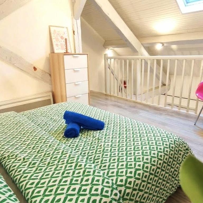 Cosy Lotus Quartz T2 - Centre - Place du Forail - Balcon et Parking gratuit dans la rue - Appartement 1 Chambre Supérieur avec Balcon - 12