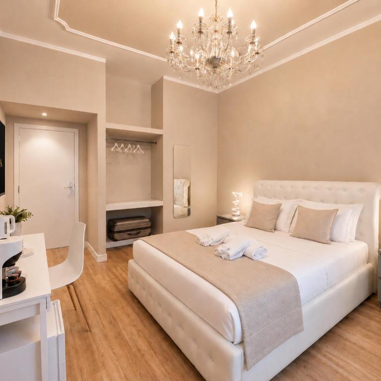Regina Elena Rooms - Zimmer mit Kingsize-Bett und Balkon - 3