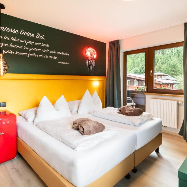 MyGoodLife Hotel & Bar - Doppelzimmer mit Balkon - 3