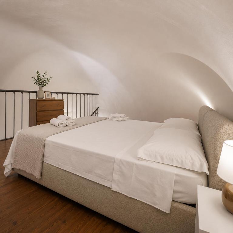 Spazio apartments Duomo - Two-Bedroom Apartment - 11