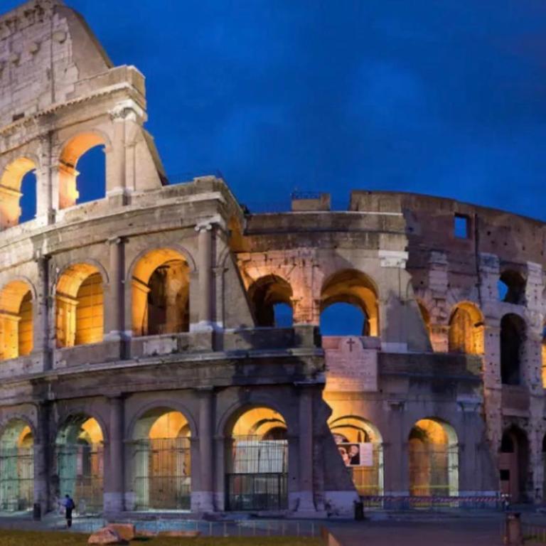 Three Separate Homes In Historic Areas of Rome, Two Next to The Colosseum, One Next to The Vatican, Both Near Metro Stations - Appartamento con 1 Camera da Letto - 8